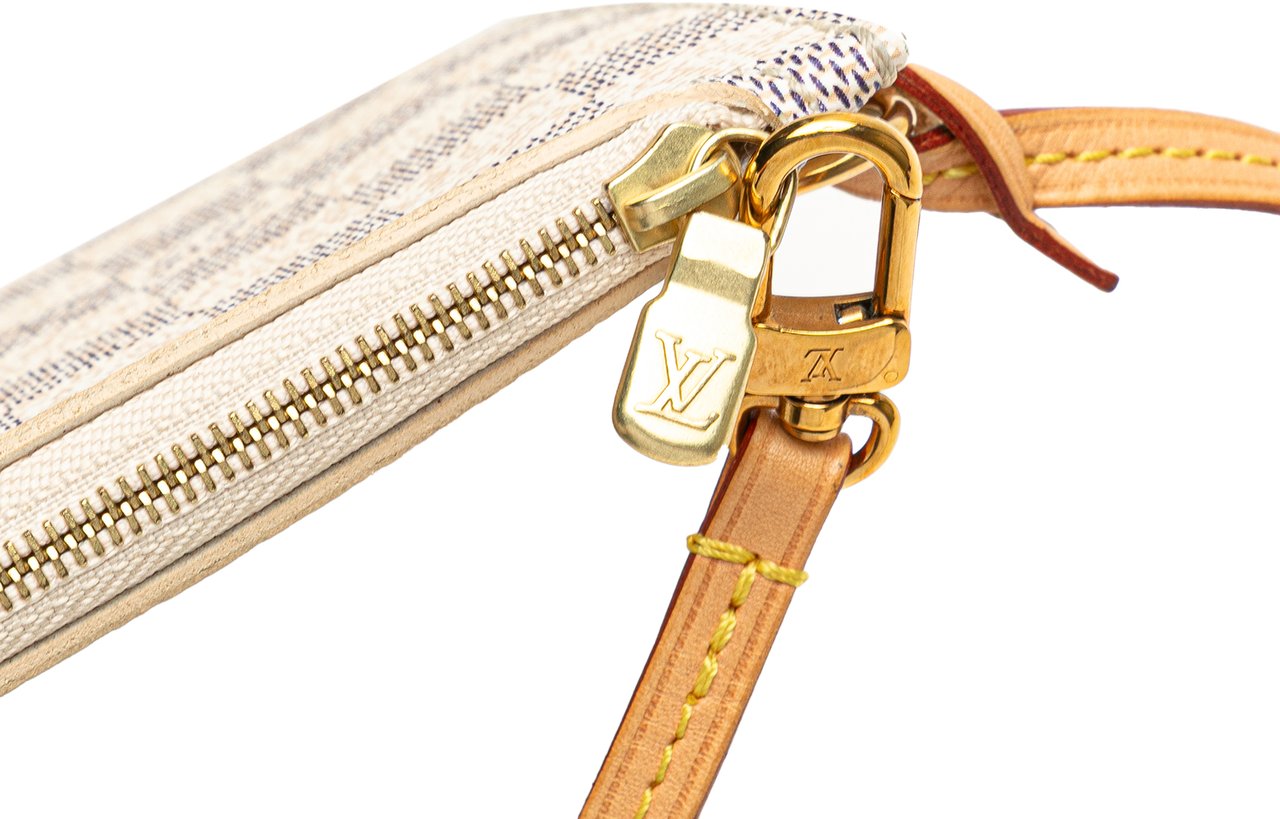 Louis Vuitton Damier Azur Neverfull MM Pouch Wit