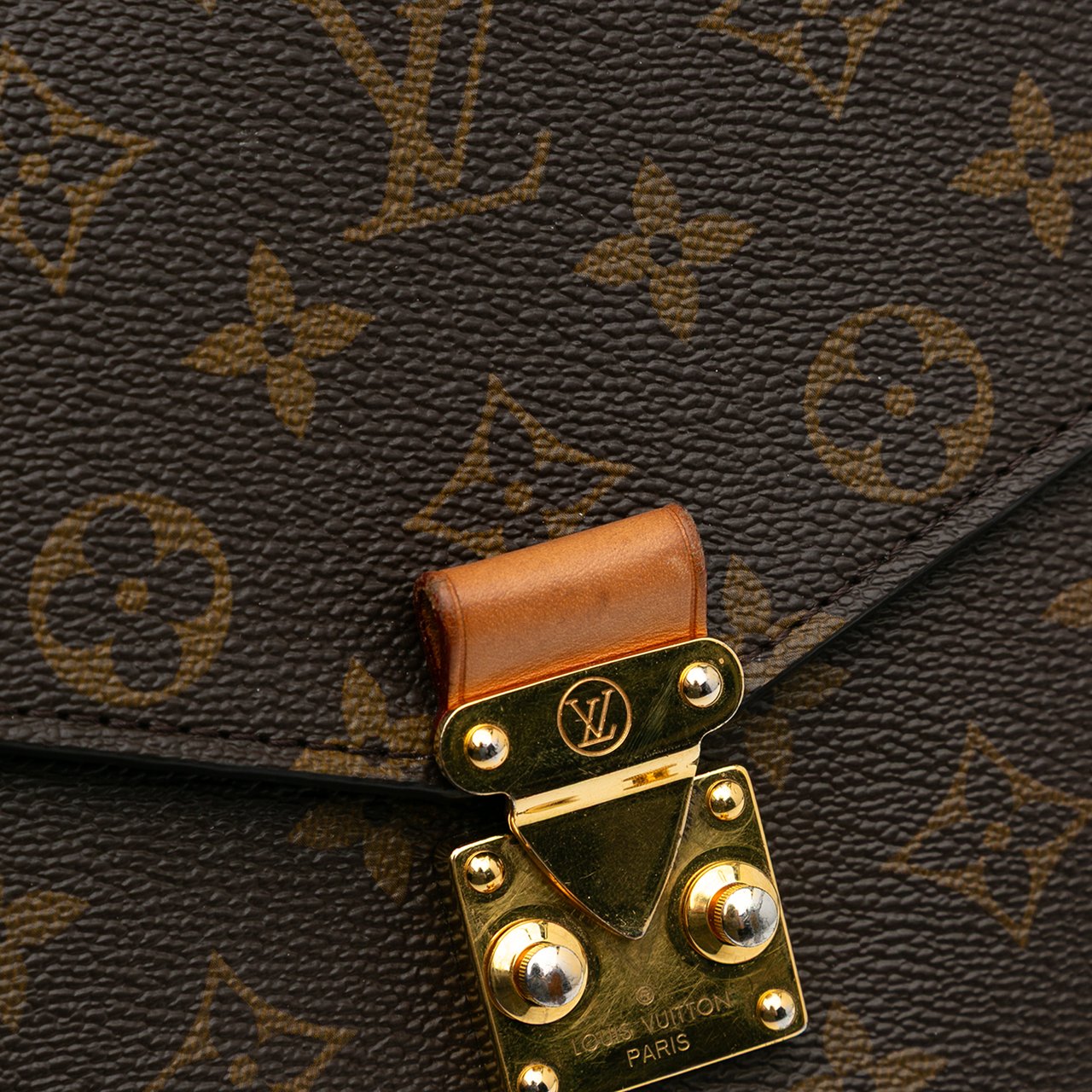 Louis Vuitton Monogram Pochette Metis Bruin