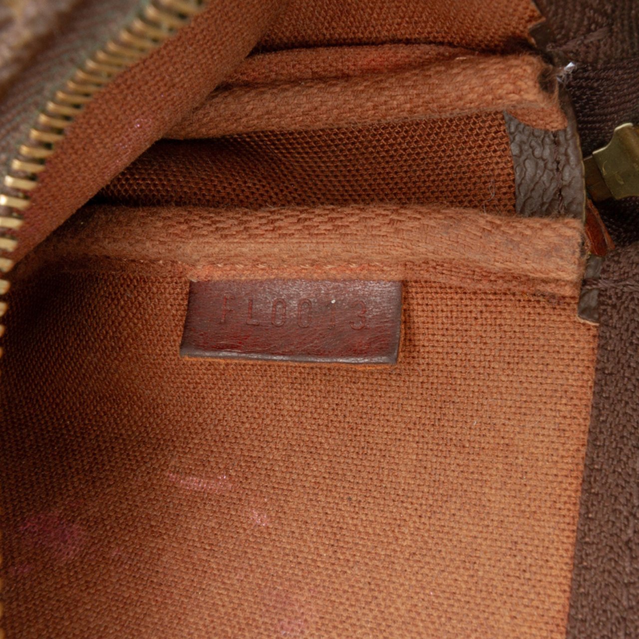 Louis Vuitton Monogram Mini Pochette Accessoires Bruin