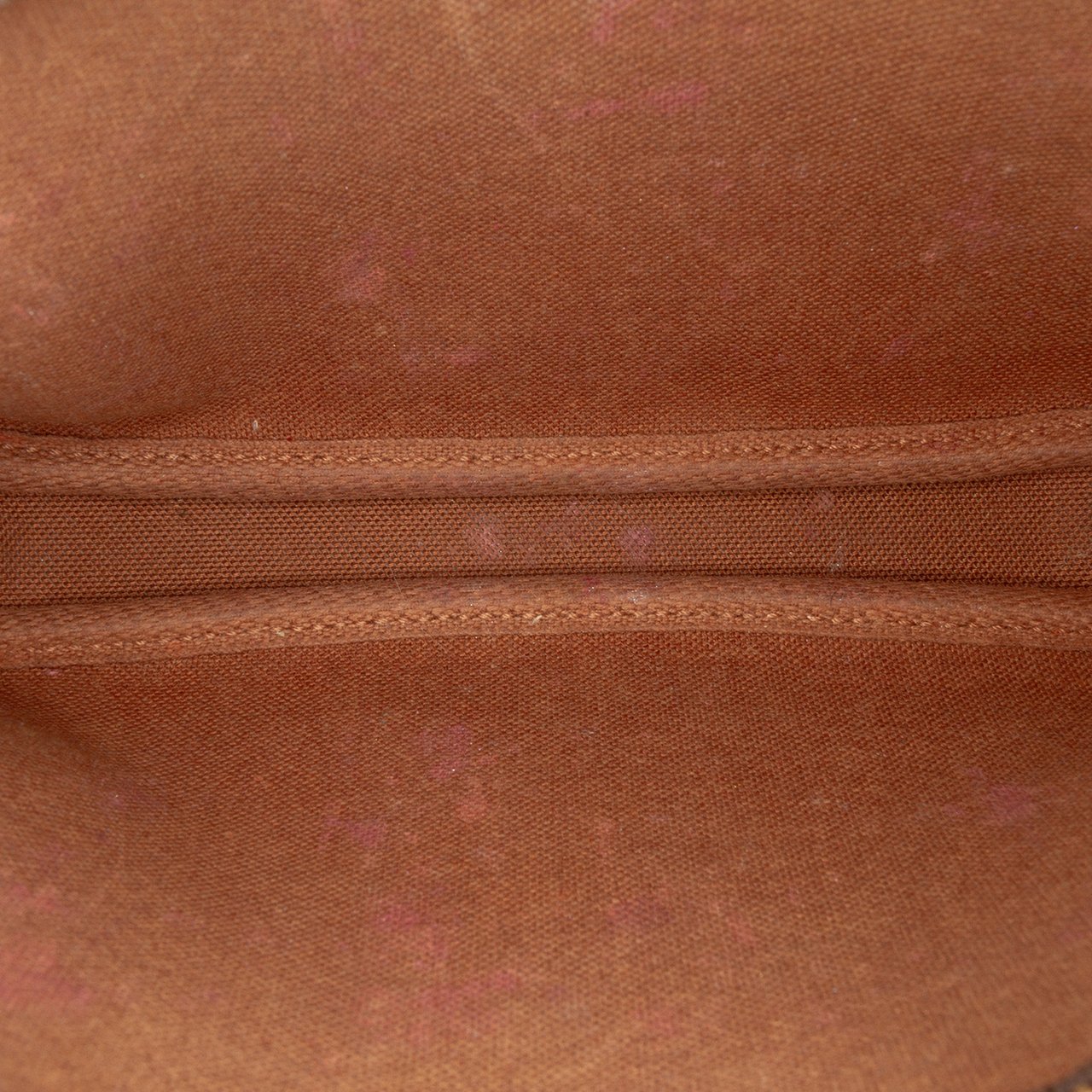 Louis Vuitton Monogram Mini Pochette Accessoires Bruin