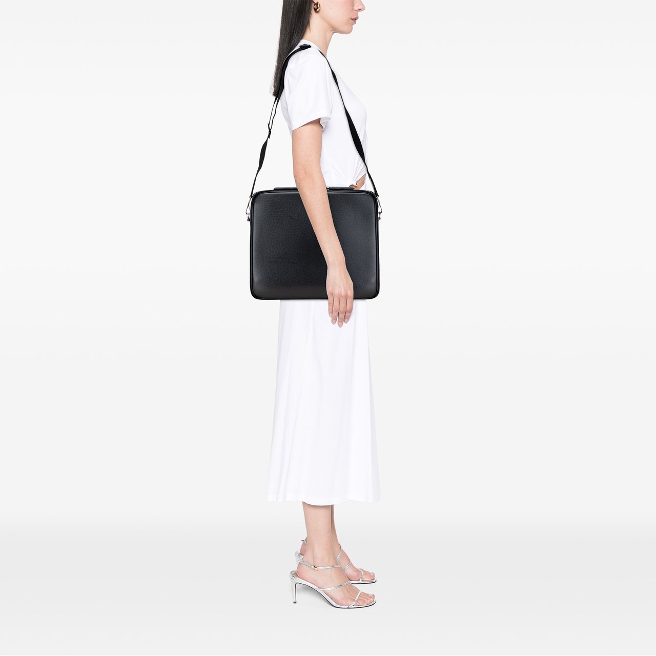 Louis Vuitton Taiga Porte Ordinateur Odessa Zwart