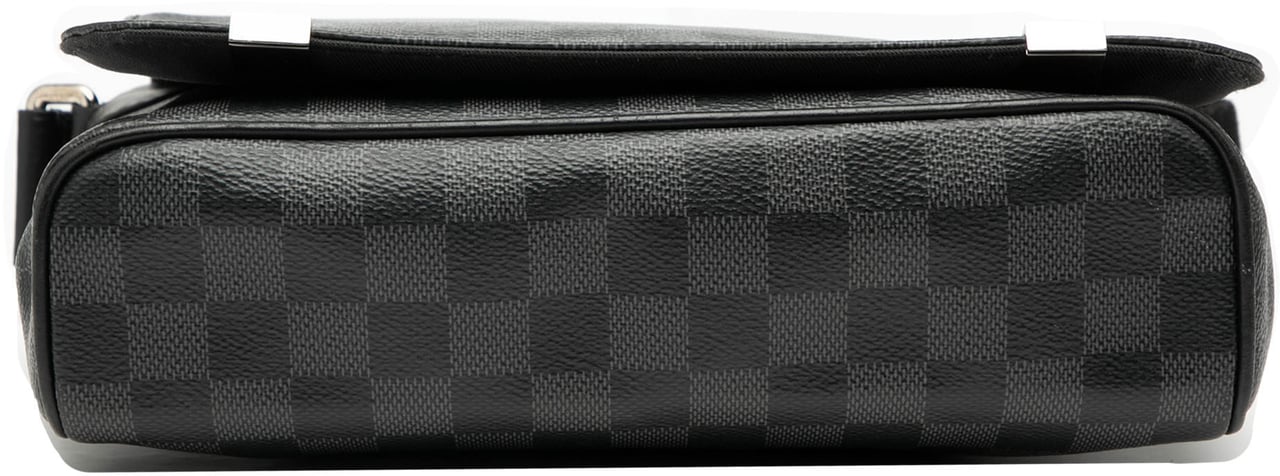 Louis Vuitton Damier Graphite District PM Zwart