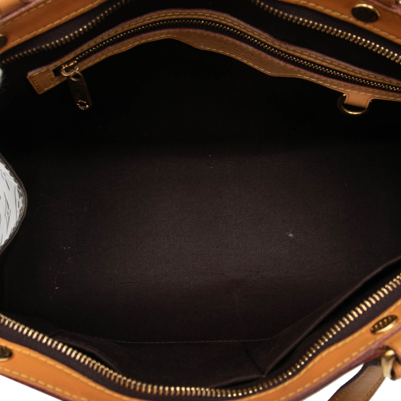 Louis Vuitton Monogram Vernis Brea MM Paars