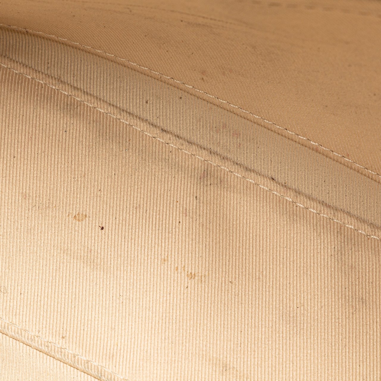 Louis Vuitton Monogram Saintonge Bruin