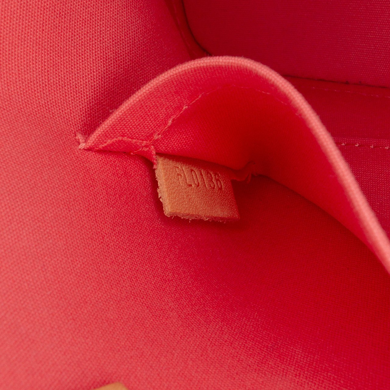 Louis Vuitton Monogram Vernis Alma BB Oranje