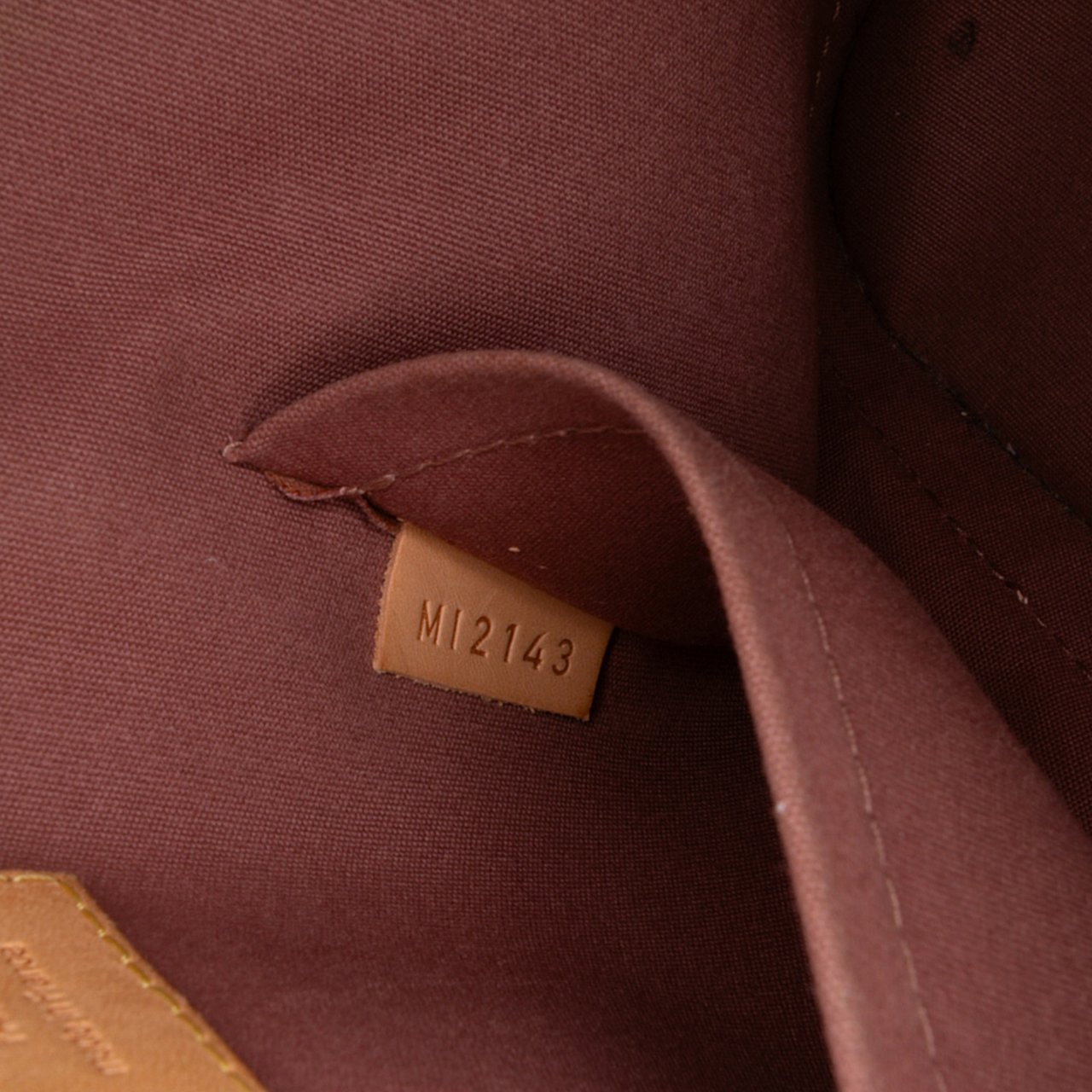 Louis Vuitton Monogram Vernis Alma BB Bruin