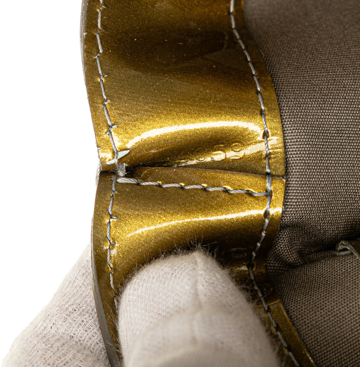 Louis Vuitton Monogram Vernis Wilshire PM Goud