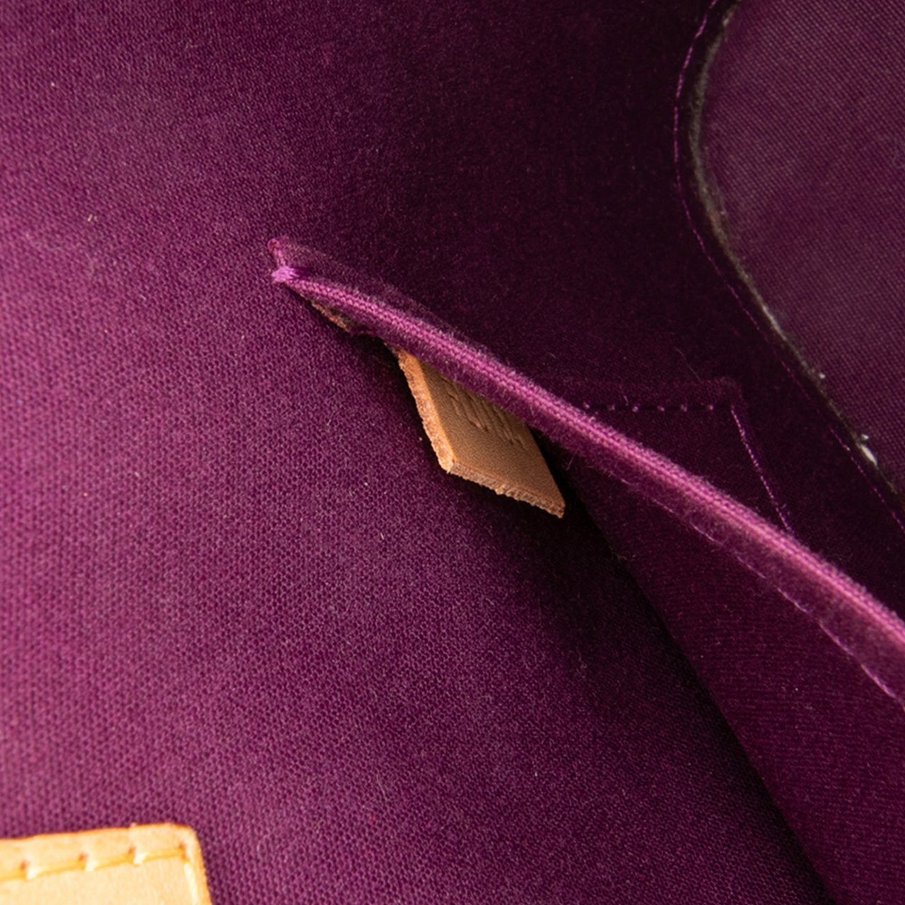Louis Vuitton Monogram Vernis Alma BB Rood