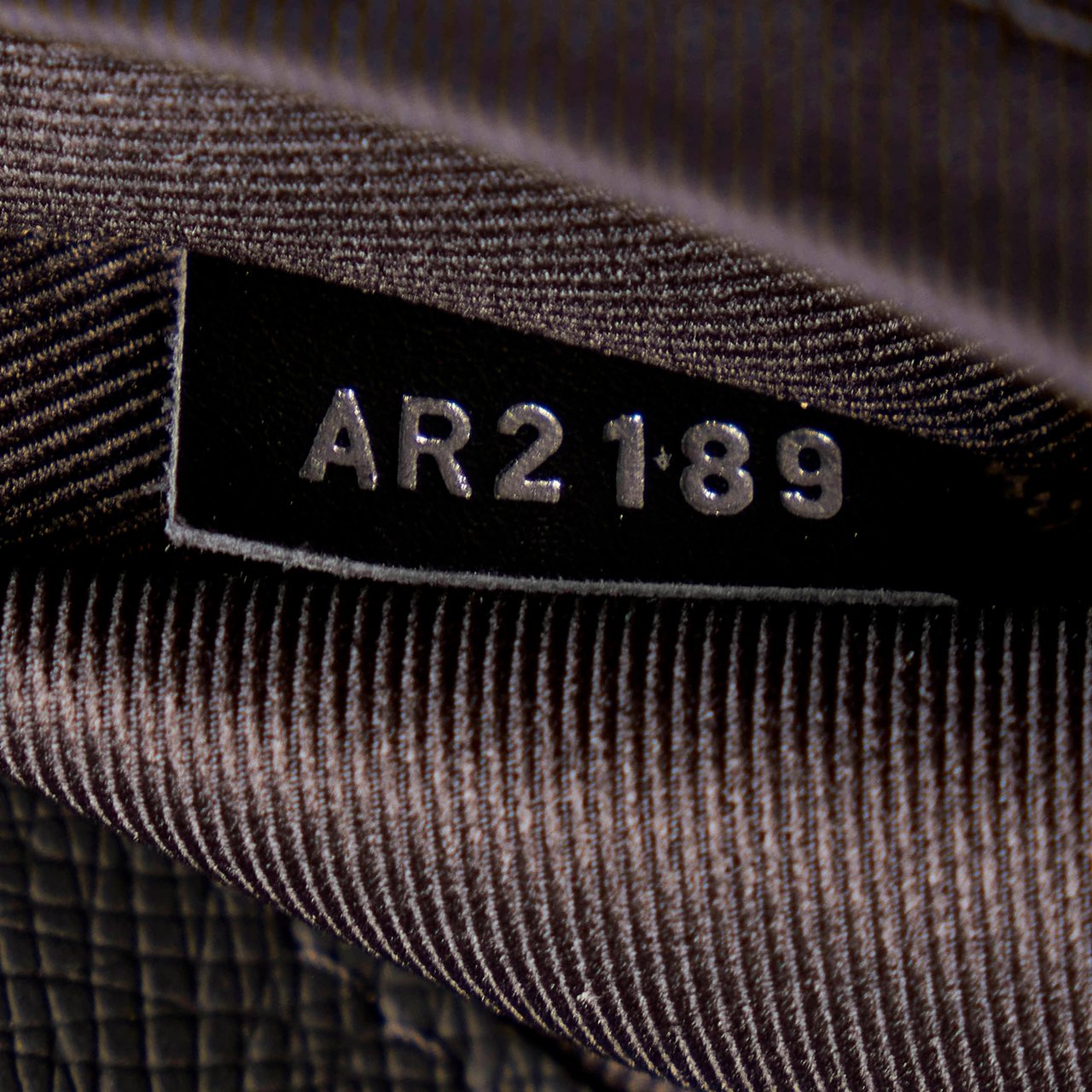 Louis Vuitton Taiga Rainbow Steamer PM Zwart