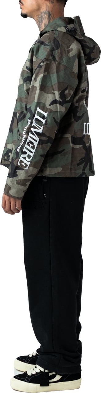 LUMI3RE Republique Camo Windbreaker Groen
