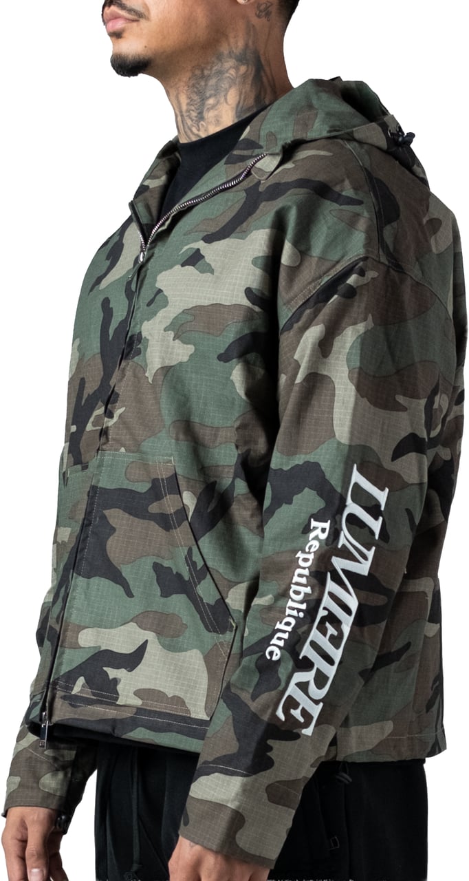 LUMI3RE Republique Camo Windbreaker Groen