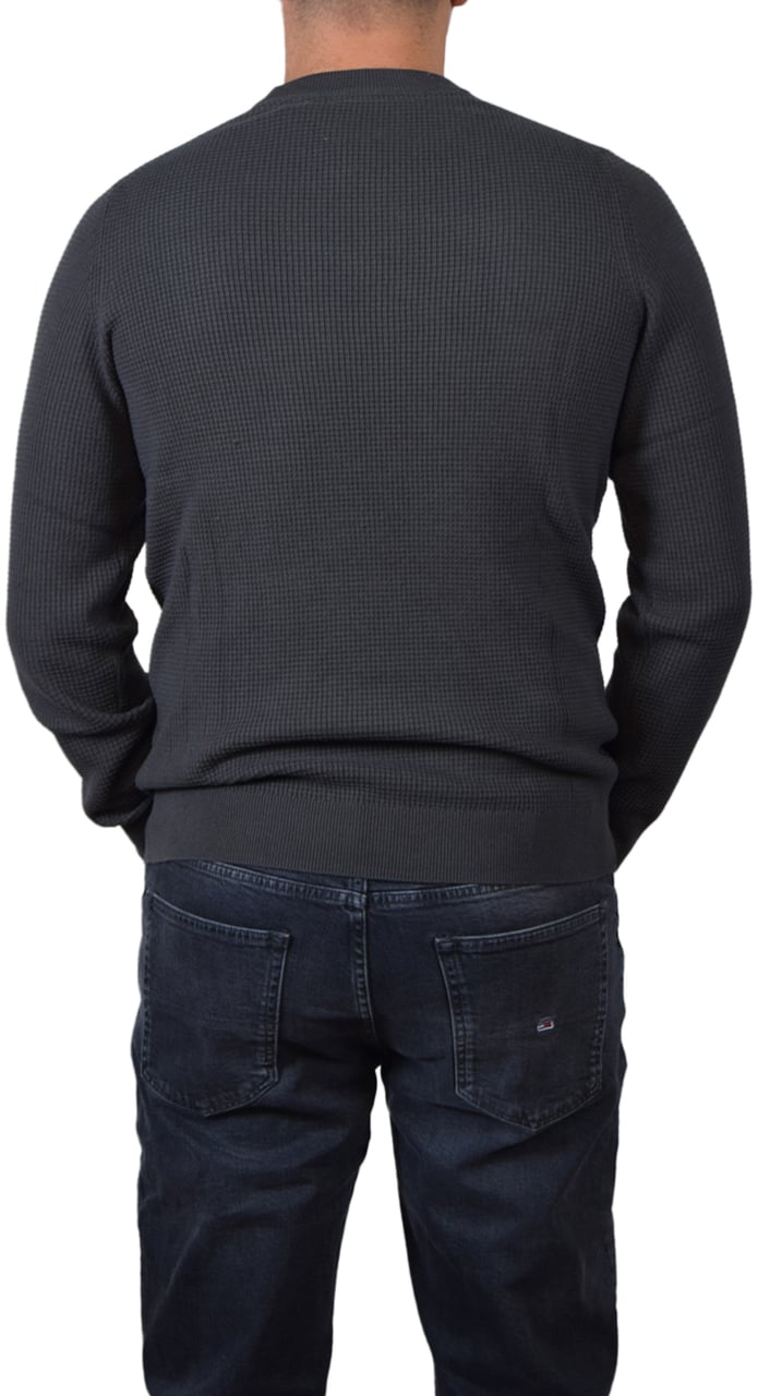 Lyle & Scott Grid Knit Crew Neck Jumper Grijs