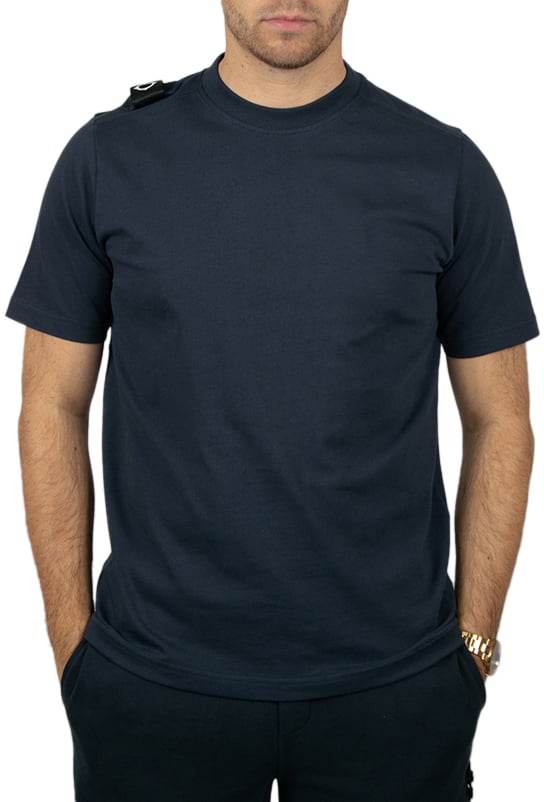 Ma.Strum Ma.Strum Badge Tee Blauw