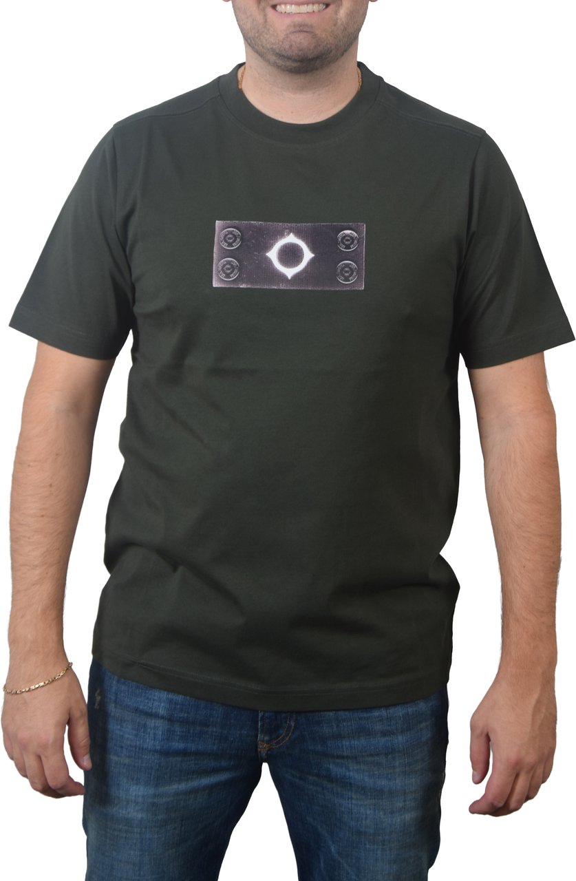Ma.Strum Ma.Strum Tromple Loeil Badge Tee Groen