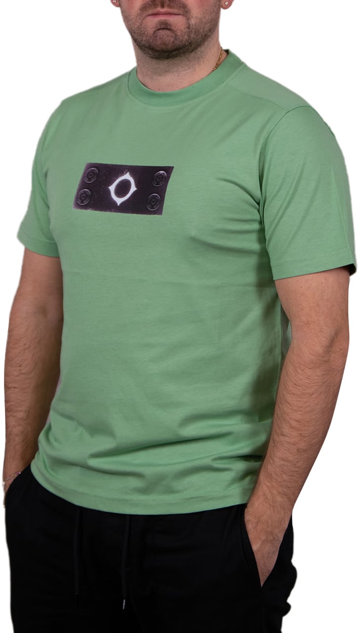Ma.Strum Tromple Loeil Badge Tee Groen