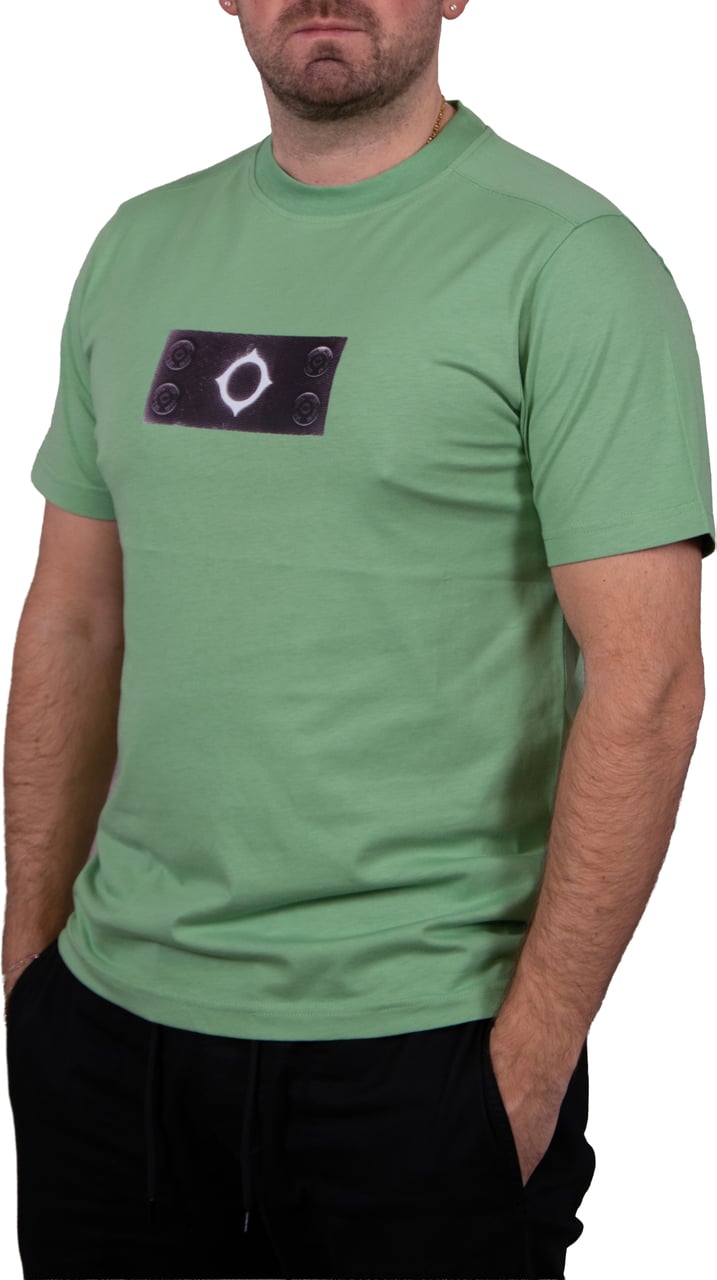 Ma.Strum Ma.Strum Tromple Loeil Badge Tee Groen