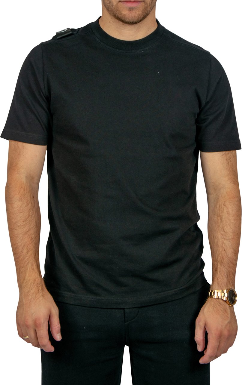 Ma.Strum Ma.Strum Badge Tee Zwart