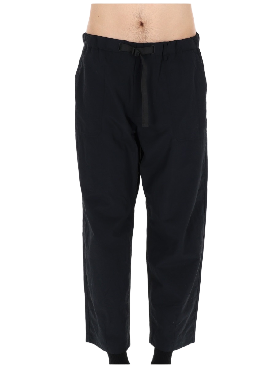 Maison Kitsuné Neutrals Relaxed Cropped Technical Polyamide Pants Zwart