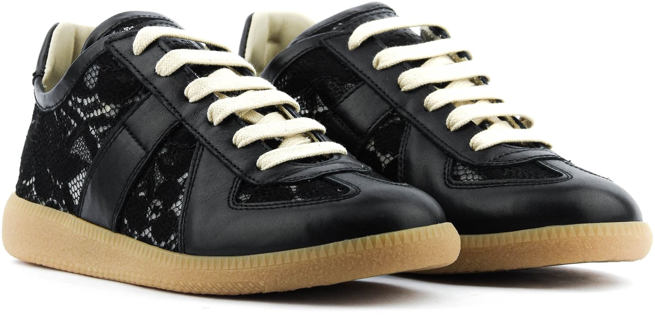 Maison Margiela Replica Black Lace Zwart