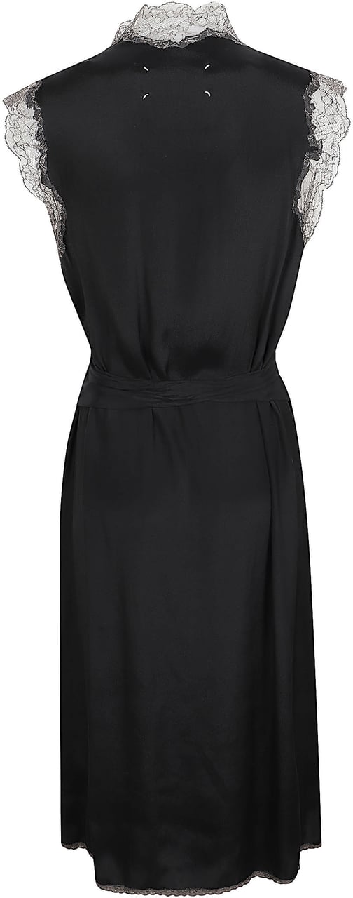Maison Margiela Flowing Black Dress with Lace Trim and Belted Waist Zwart