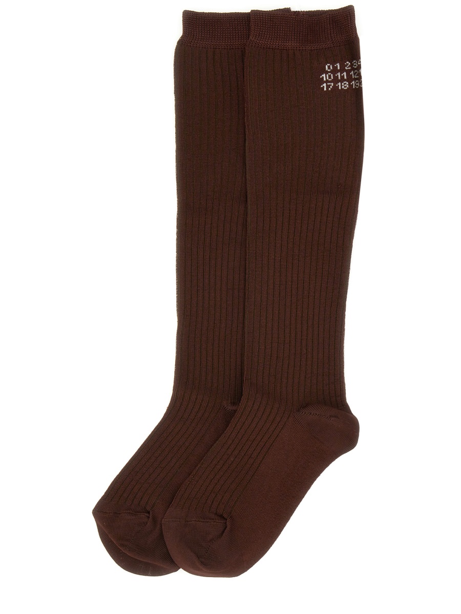 Maison Margiela HIGH SOCKS. Bruin