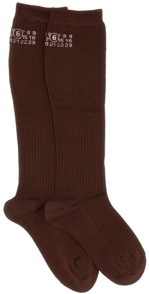Maison Margiela HIGH SOCKS. Bruin