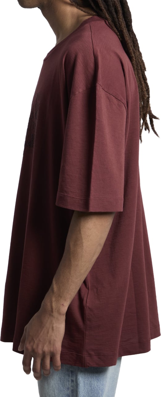 Maison Margiela Ultra-oversize T-shirt Maroon