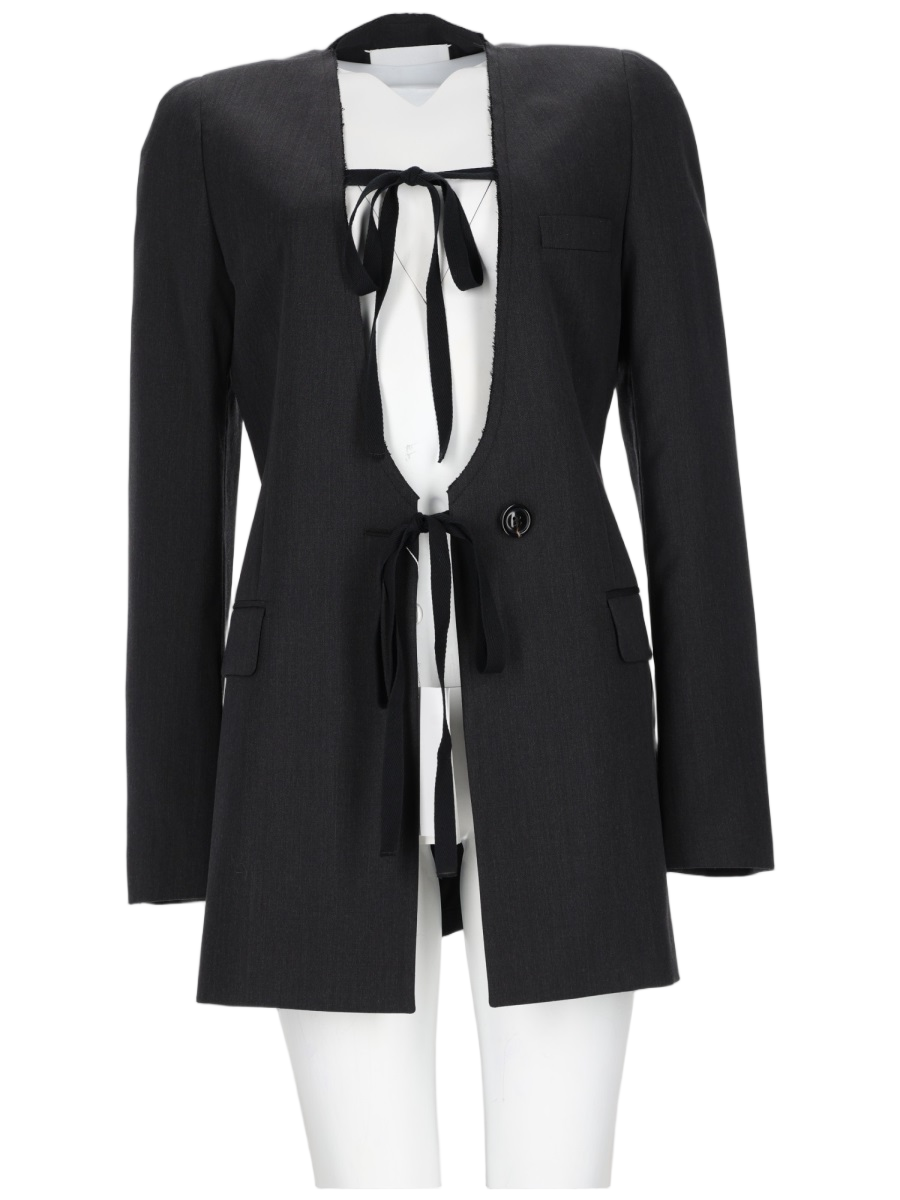 Maison Margiela Structured Black Blazer with Pronounced Shoulders Zwart