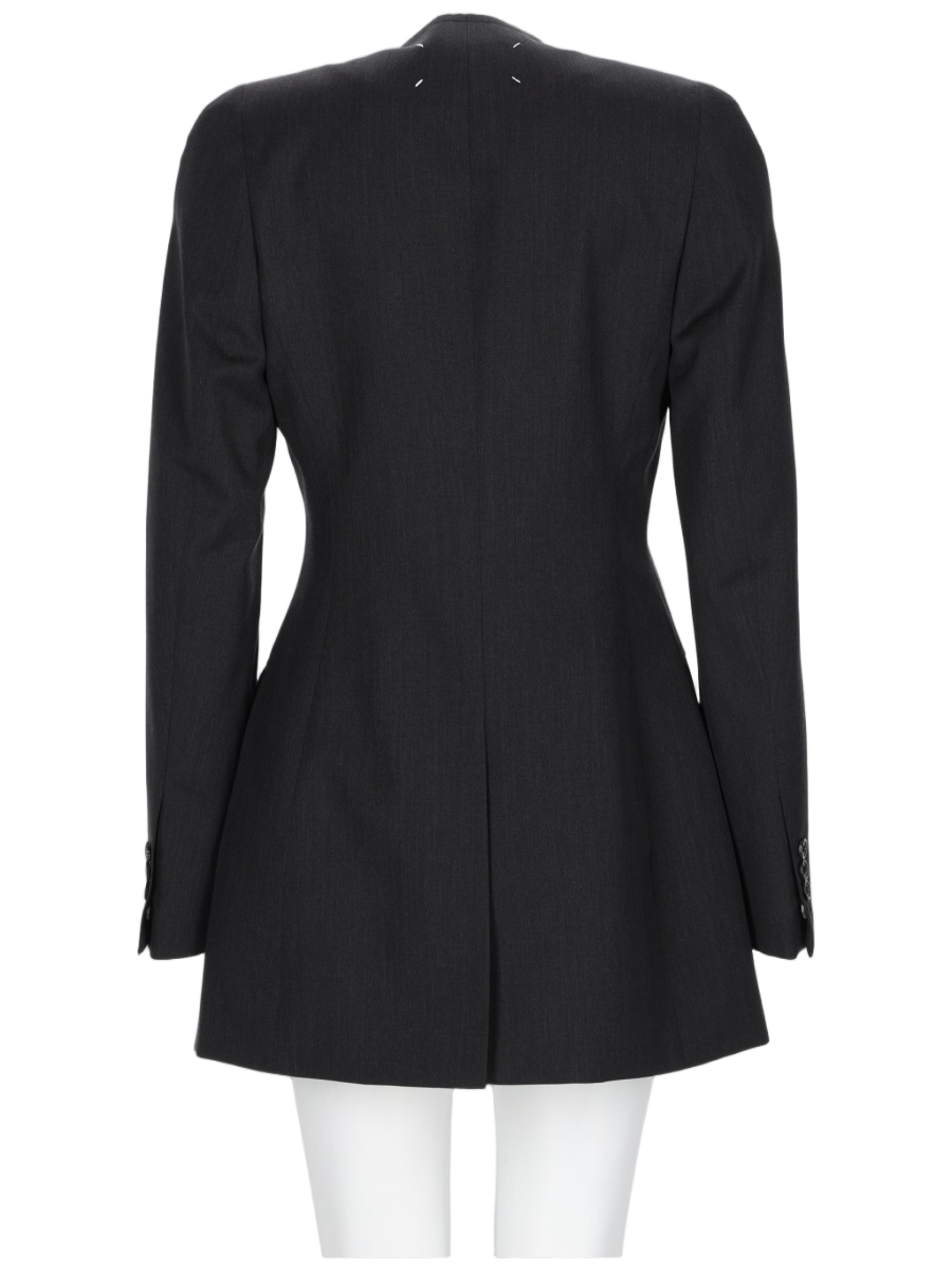 Maison Margiela Structured Black Blazer with Pronounced Shoulders Zwart