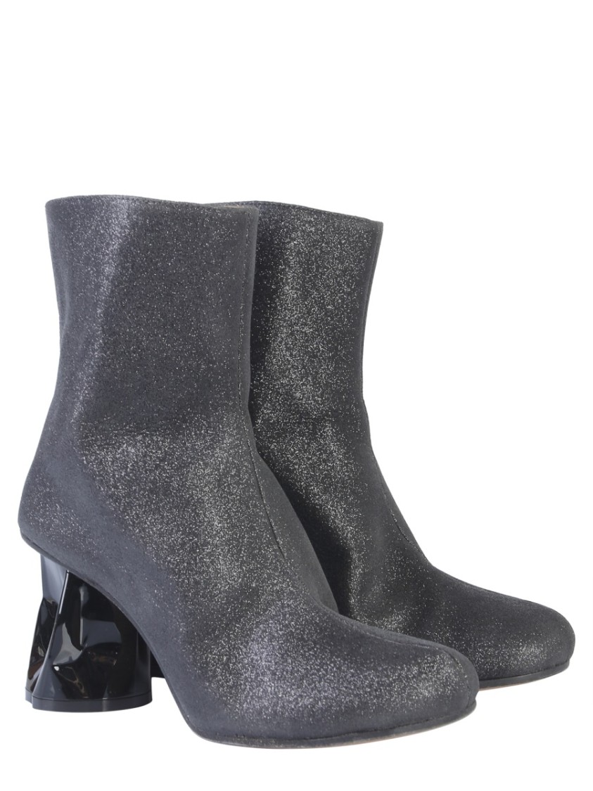 Maison Margiela Ankle Boot With Crushed-Effect Block Heel Grijs