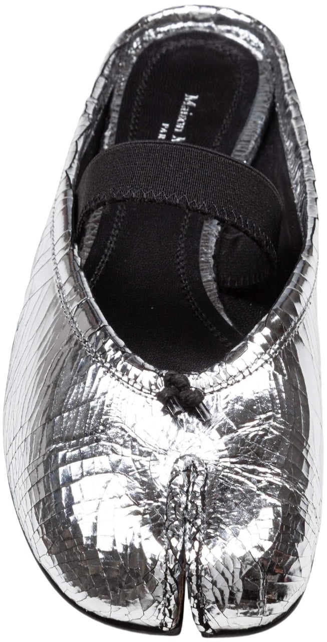 Maison Margiela Maison margiela silver broken leather tabi mule Zilver