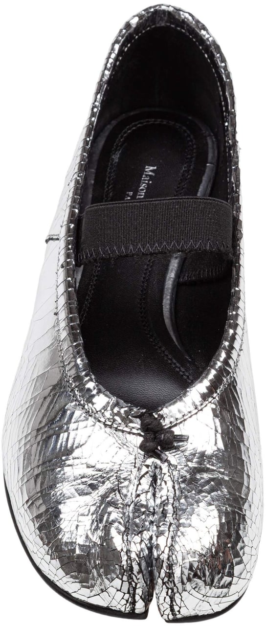 Maison Margiela Maison margiela silver broken leather tabi ballerina Zilver