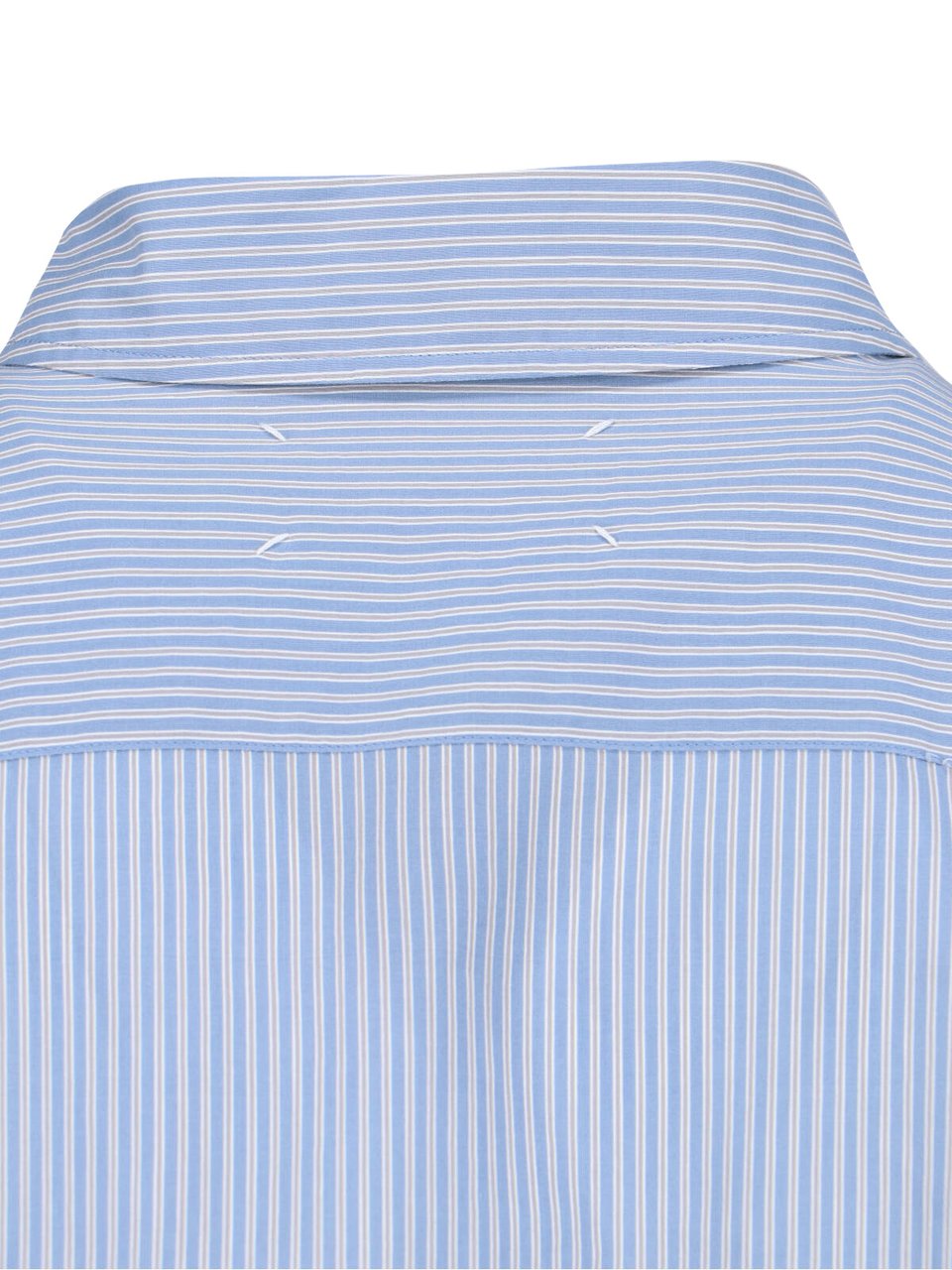 Maison Margiela Sophisticated Blue Shirt with Classic Collar Blauw