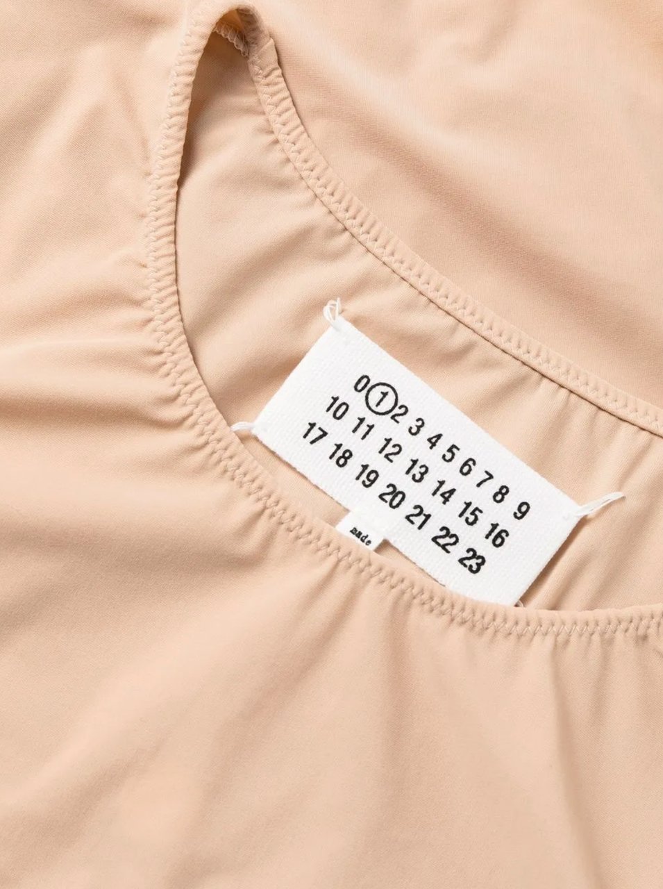 Maison Margiela Body 121 Nude Divers