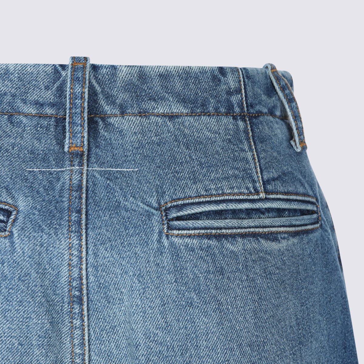 Maison Margiela High-Waisted Straight-Leg Jeans With Subtle Whiskering Blauw