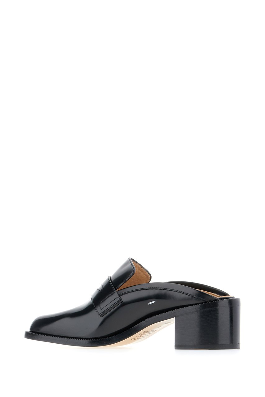 Maison Margiela Maison Margiela Black leather mules Zwart