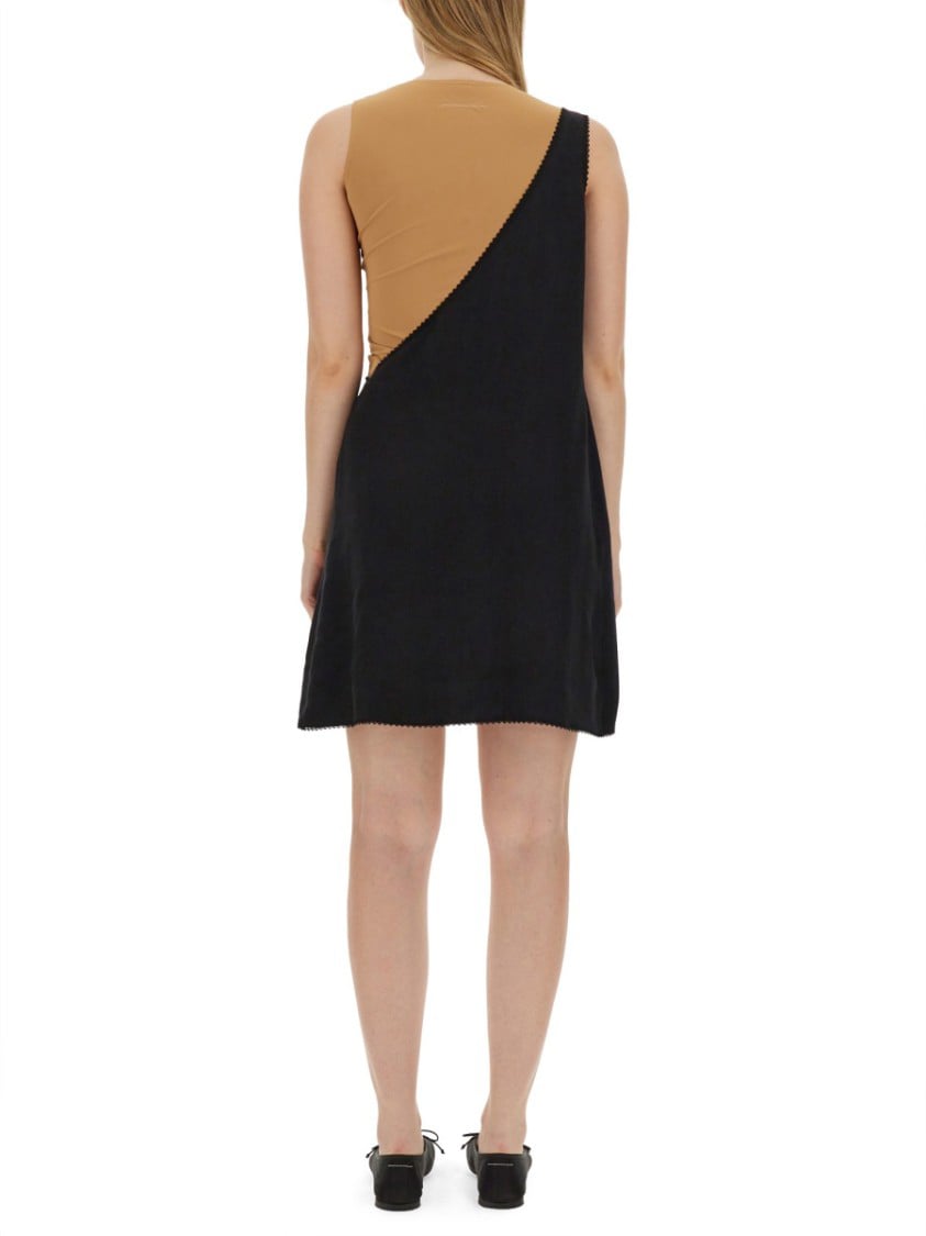 Maison Margiela Asymmetrical Black Midi Dress With Lace Detailing Zwart
