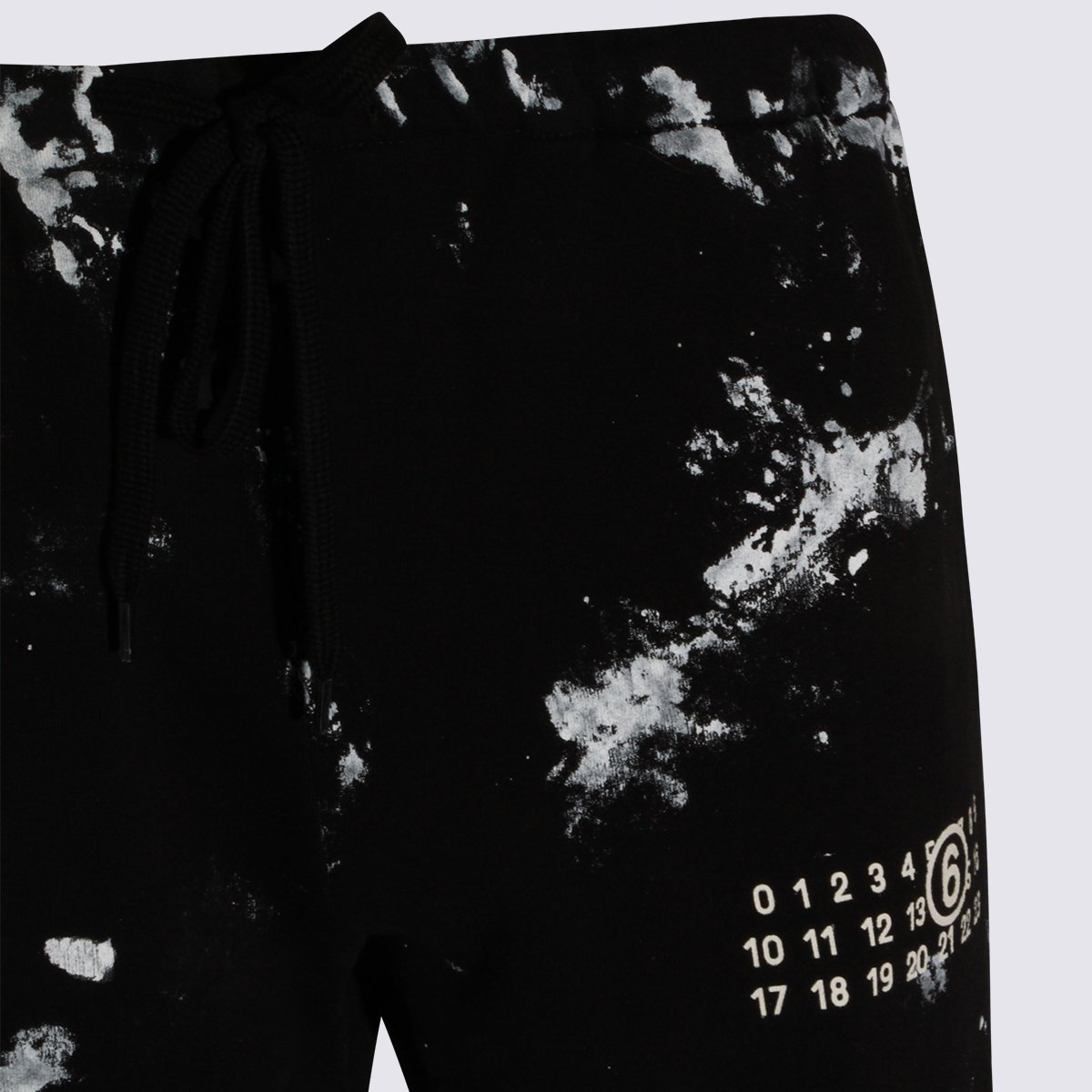 Maison Margiela Relaxed Straight-Leg Pants With Abstract Splatter Pattern Zwart