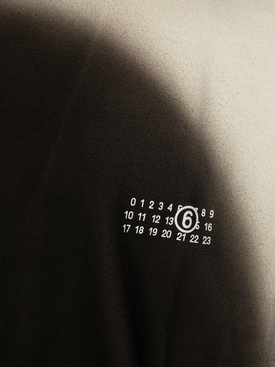 Maison Margiela Boxy Black Spray Paint Effect T-Shirt Zwart