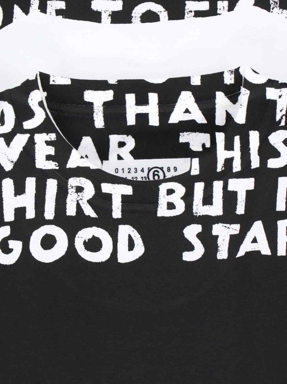 Maison Margiela Bicolor Contrast Print T-Shirt With Round Neckline And Short Sleeves Zwart