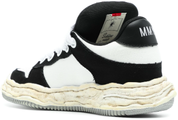 Maison Mihara Yasuhiro Wayne Original Sole Puffer Canvas Low Top Sneaker Black Zwart