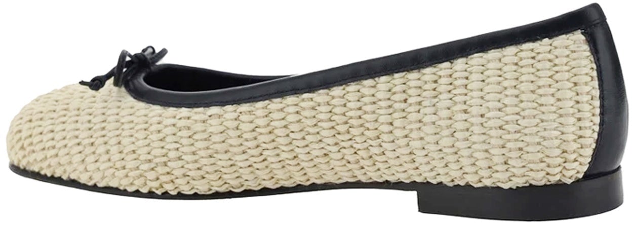 Manolo Blahnik Veralli 010 Ballerina Flats Beige
