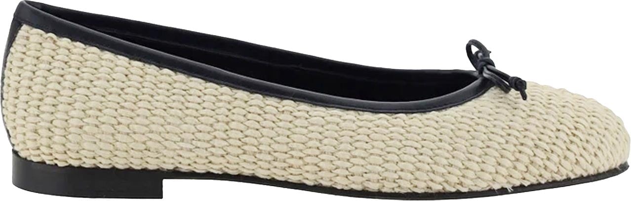 Manolo Blahnik Veralli 010 Ballerina Flats Divers