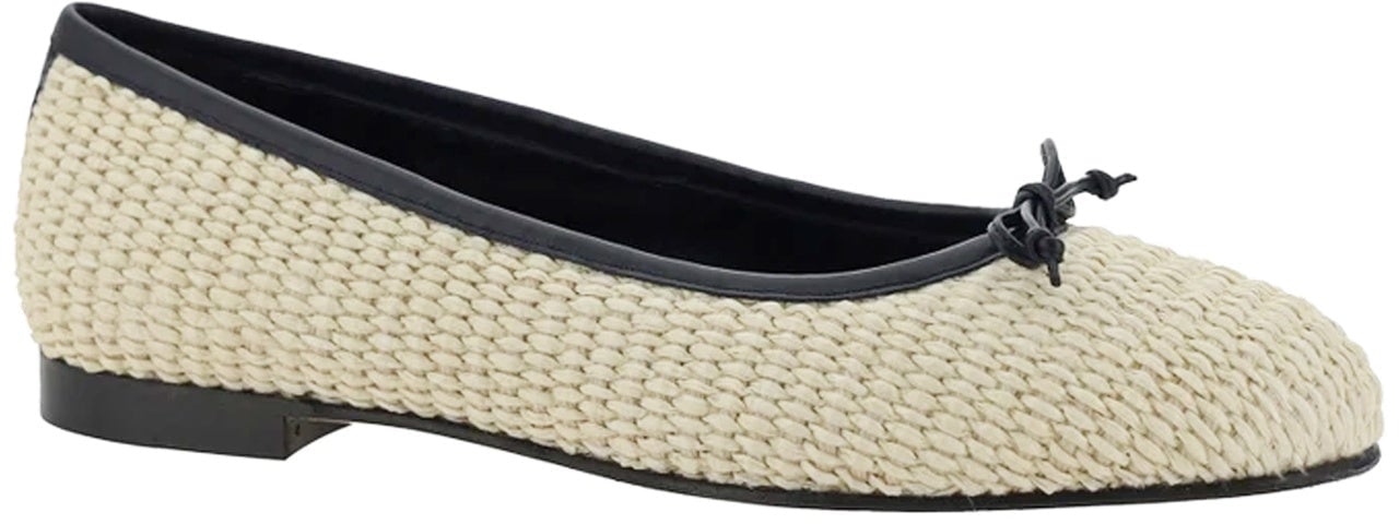 Manolo Blahnik Veralli 010 Ballerina Flats Beige