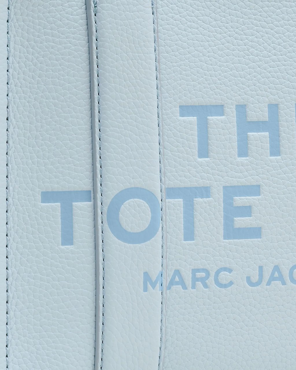 Marc Jacobs Pebbled Leather Small Tote with Removable Strap and Internal Pocket Blauw