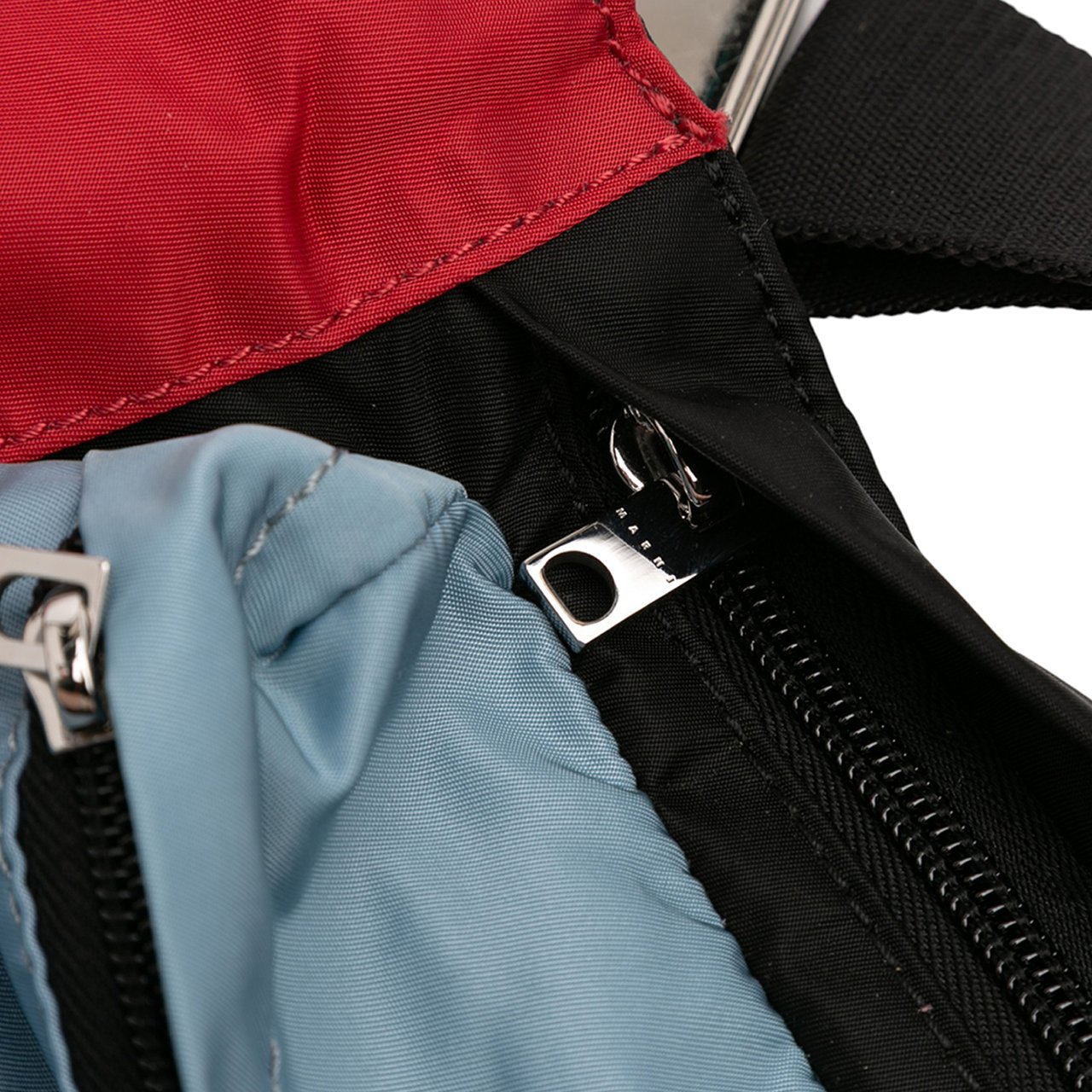 Marni Tricolor Nylon Belt Bag Blauw