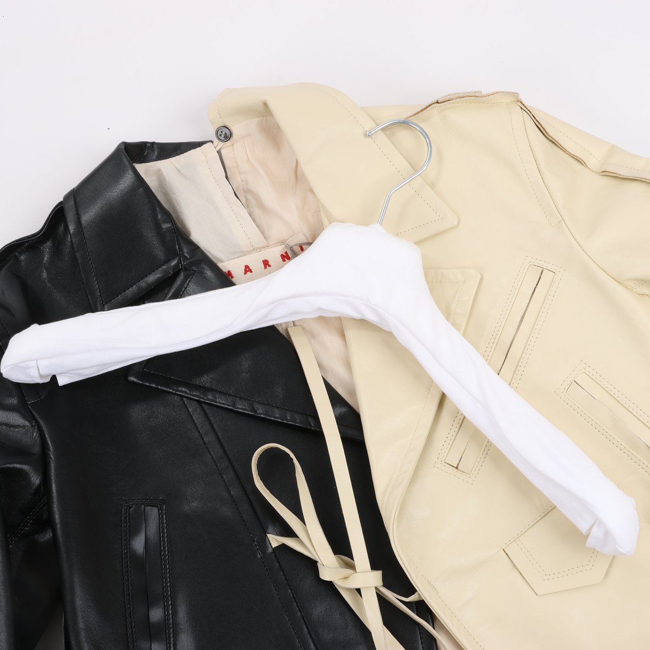 Marni Two-Tone Cropped Leather Jacket, Size 40 IT Zwart
