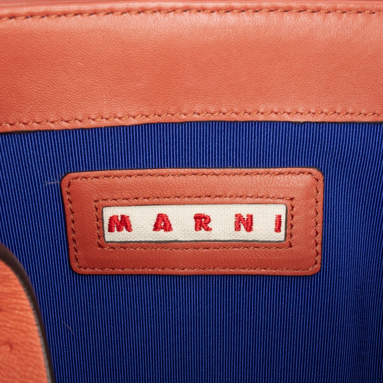 Marni Shearling Chain Crossbody Roze