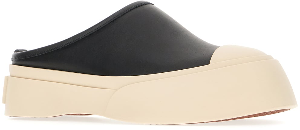 Marni Marni Black leather slippers Zwart