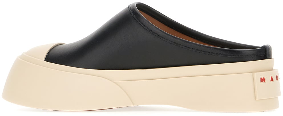 Marni Marni Black leather slippers Zwart